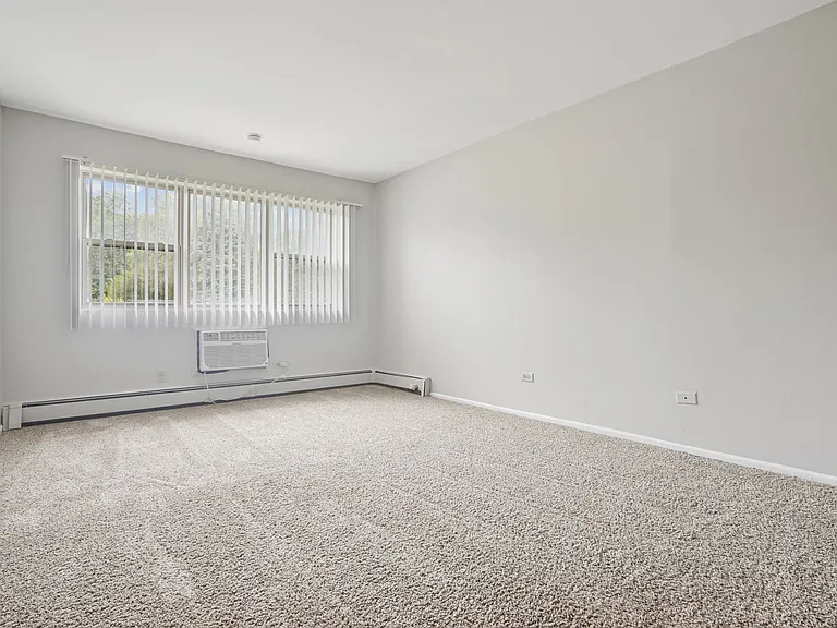 Linden Park Apartments — Photo 24