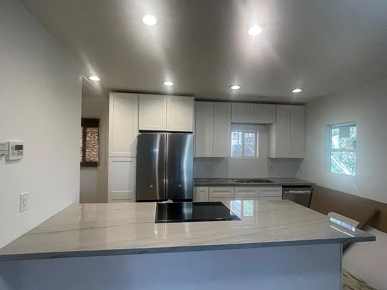 2606 K St — Photo 12