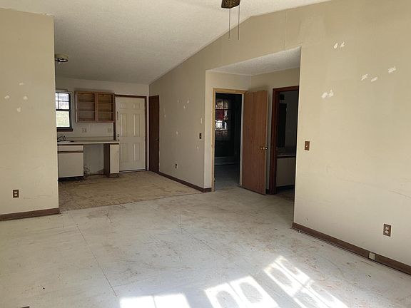 5th image of 1718 Todd Dr #0