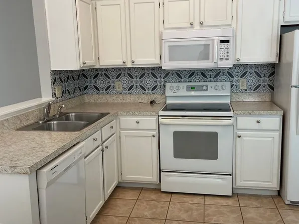 3000 Weymouth Ct, Apopka, FL 32703