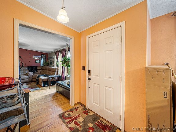 5th image of 3401 S 292nd Ave