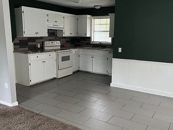 3rd image of 1802 Jackson St