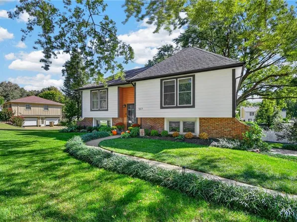 517 S Franklin St, Raymore, MO 64083
