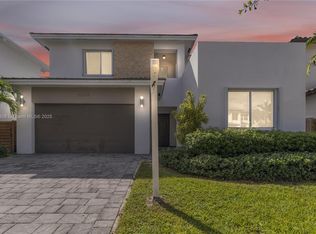 Venetian Parc West, Miami, FL 33187