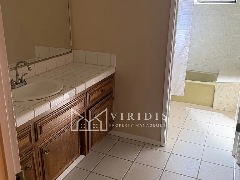 1304 La Puente Dr — Photo 23