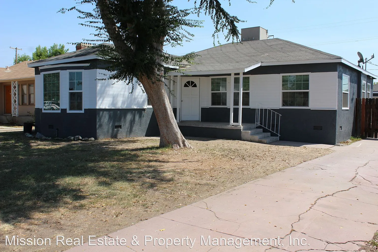 2310 Olympic Dr photo 1