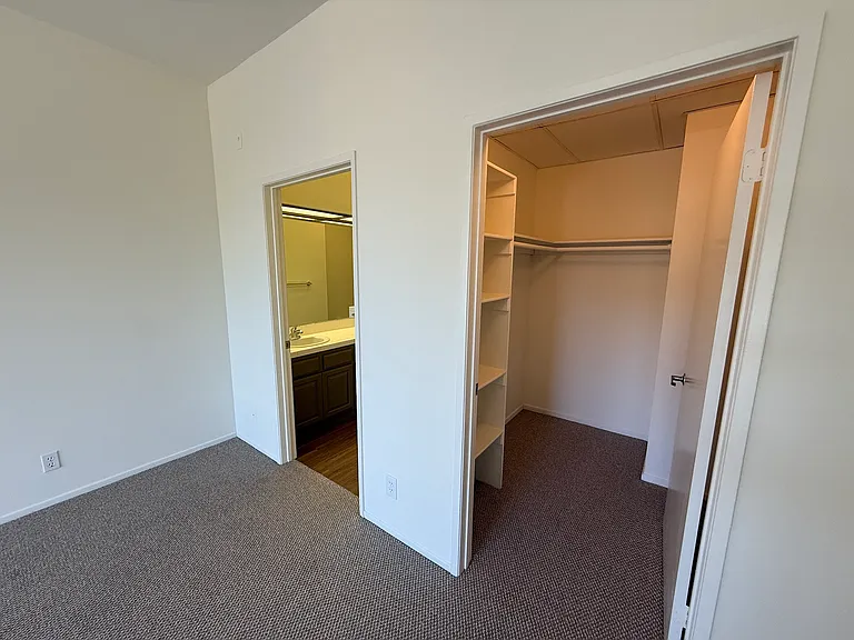 3400 Pacific Ave #201 — Photo 13