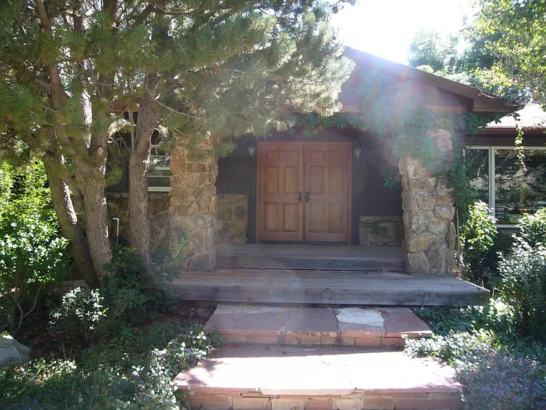 3262 Nebo Rd — Photo 2