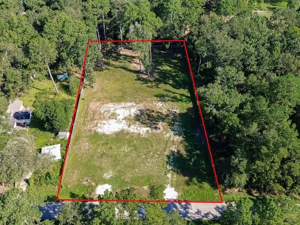 369 County Road 356, New Caney, TX 77357