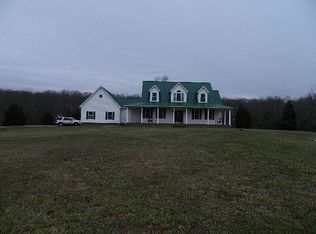 1016 Bradley Rd, Mc Ewen, TN 37101