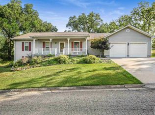 500 S David Dr, Clinton, MO 64735