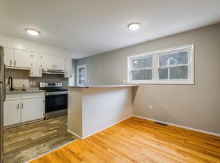 1124 S Winchester Ave, Waynesboro, VA 22980