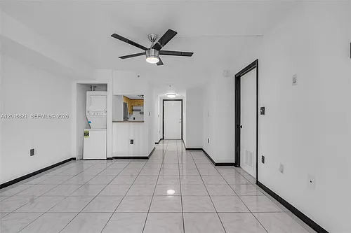 102 SW 6th Ave #201 Photo 1