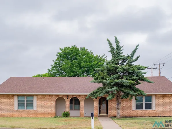 2140 Castle Ct, Clovis, NM 88101