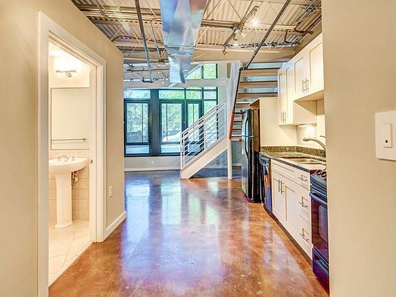 3rd image of 415 Saint Pauls Blvd #109-109-109