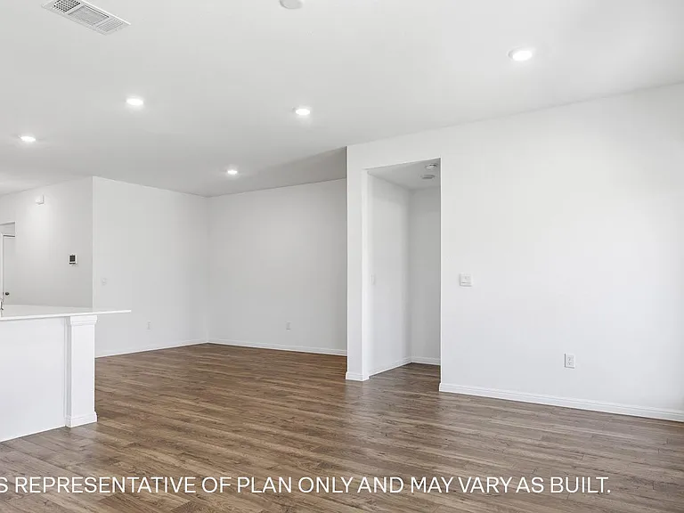 143 Shafter St — Photo 5