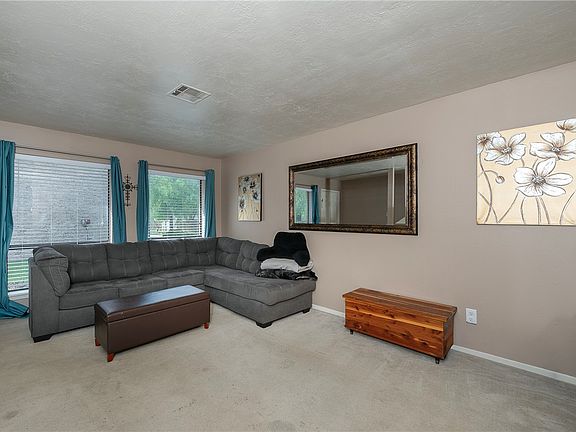 2nd image of 2807 Wildflower Dr APT 37