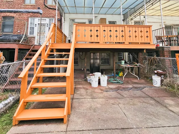 1718 64th St #1, Brooklyn, NY 11204