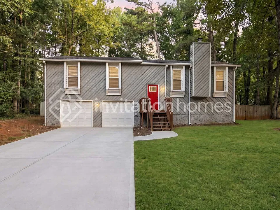 1107 Wildwood Ln