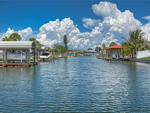 2nd image of 6520 Abaco Dr
