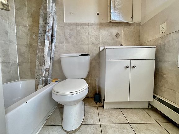 4th image of 60 Jordan Ave #39E