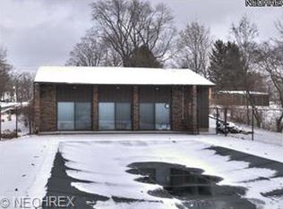 7547 Creekwood Dr #19C, North Royalton, OH 44133