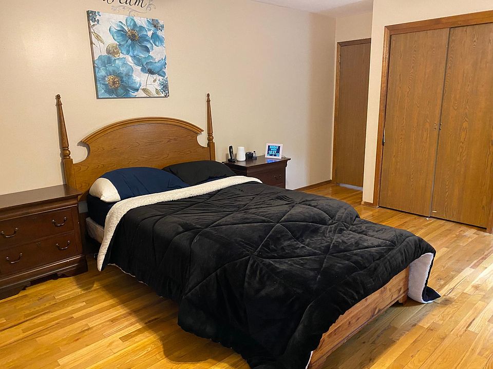 1st image of 102 Romito Ct APT 2