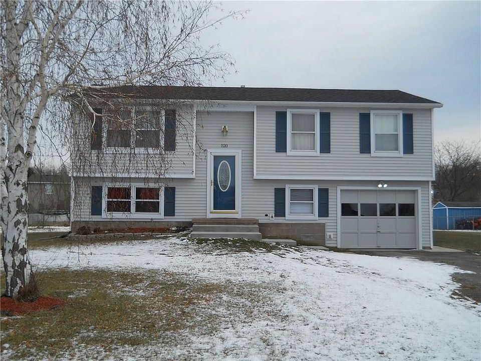 1st image of 520 Leona Ln