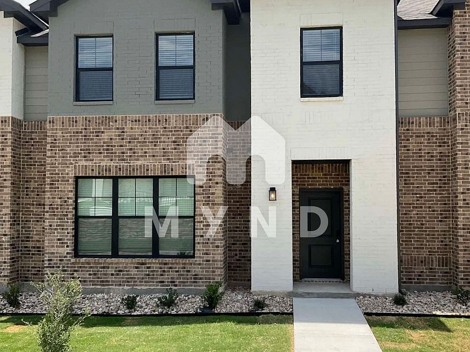1st image of 544 Willow Xing E