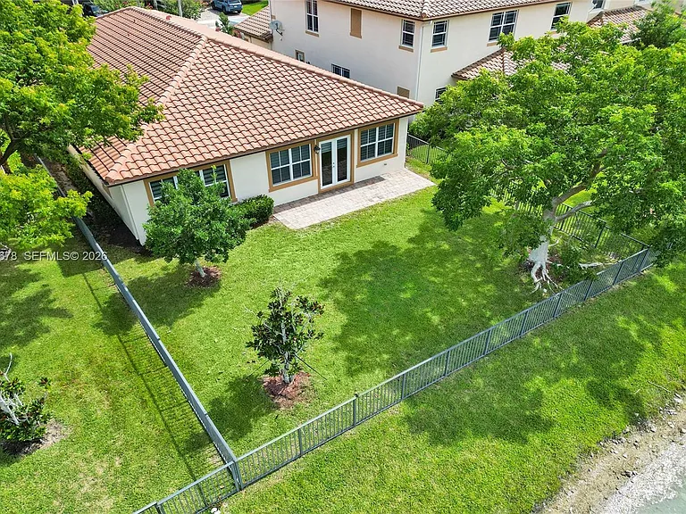 10340 Lake Vista Ct — Photo 115