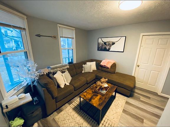 5th image of 88 Groveland St