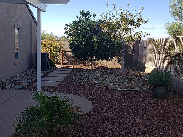 21622 N Dietz Dr — Photo 10