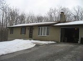 811 Chanter Dr, Westminster, MD 21157