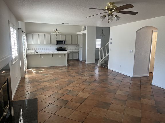 5th image of 1112 Cypress Hill Ln