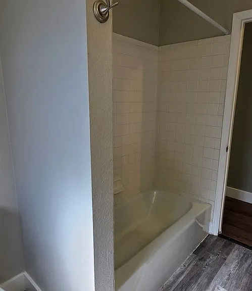 904 Coolidge St — Photo 16