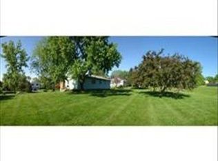 81 Justice Dr, Amherst, MA 01002