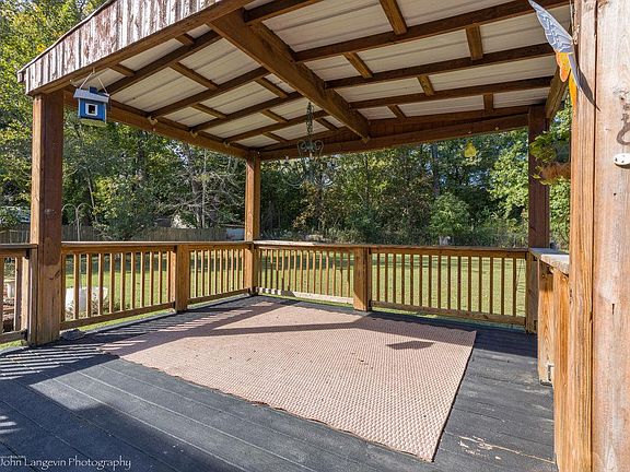 3rd image of 4895 Jonathan Dr
