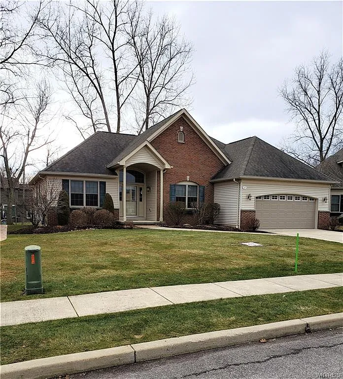 22 Collins Ct photo 1