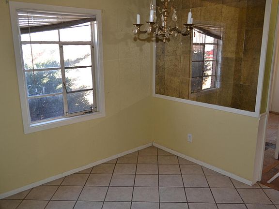 4th image of 1808 N Washington Ave