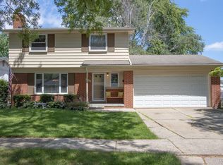 35998 Jamison St, Livonia, MI 48154