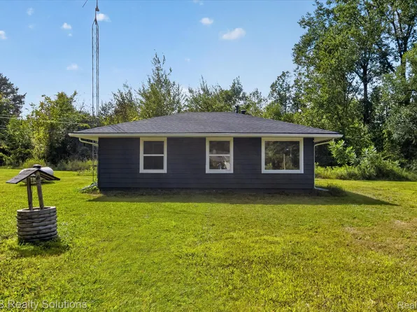 4644 Hillcrest Dr, Silverwood, MI 48760