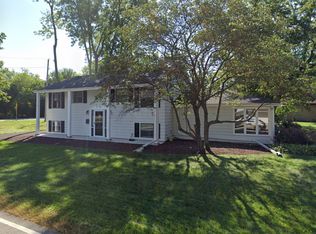 5804 Plymouth St, Downers Grove, IL 60516