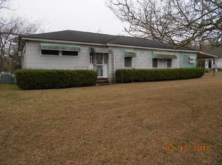 300 E Railroad St NE, Pelham, GA 31779