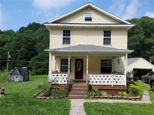 909 Clearfield Rd, Fenelton, PA 16034