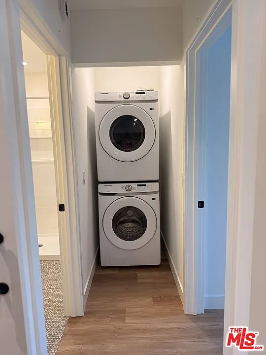 1 bed, 1.0 bath, $2,500 — Photo 4