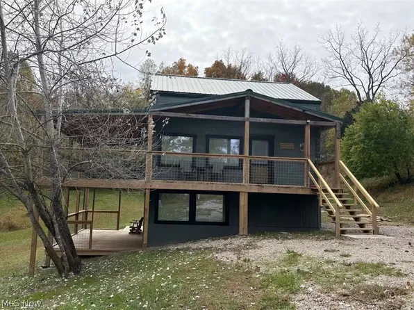 842 Windy Ridge Rd, Elizabeth, WV 26143