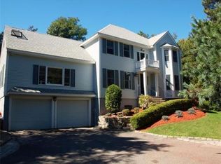 79 Hammersmith Dr, Saugus, MA 01906