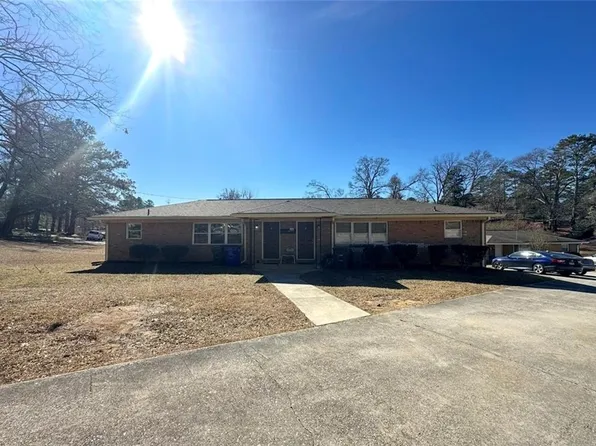 4421 Lynn Dr, Powder Springs, GA 30127