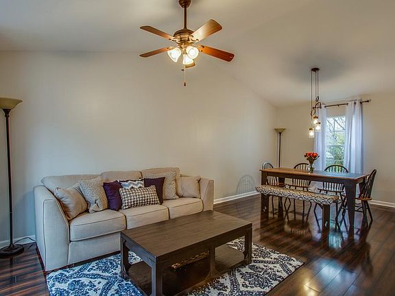 4th image of 803 Winners Circle Ct