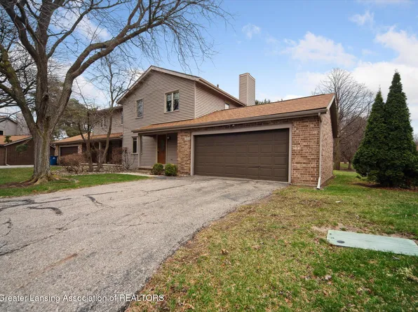 1026 Grenoble Cir, Lansing, MI 48917